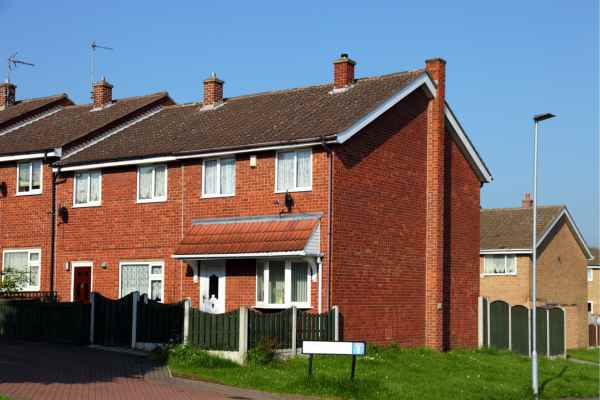 Can I Alter The Party Wall Surveyor? - A Crucial Guide From Faulkner Surveyors 3 Do you want to change the party wall surveyor you are using? Get the best results from Faulkners Surbiton NOW!