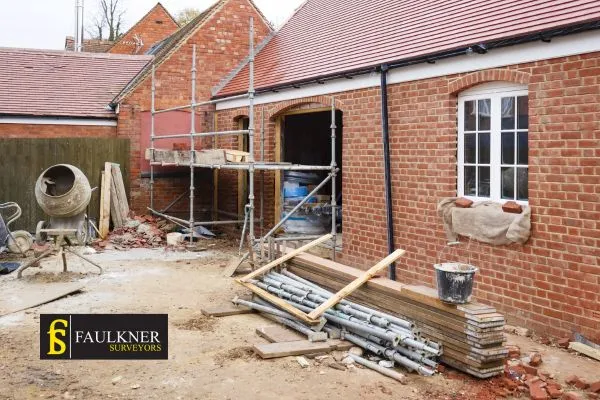 What is the minimum distance between 2 houses? 2 Distance Between Two Houses : Party Wall Surveyors Surbiton