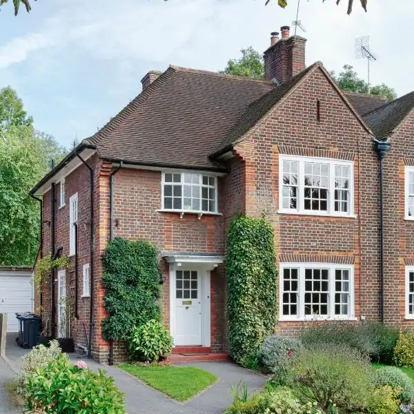 Scenarios 2 Image of UK family home - faulkners scenarios Surbiton